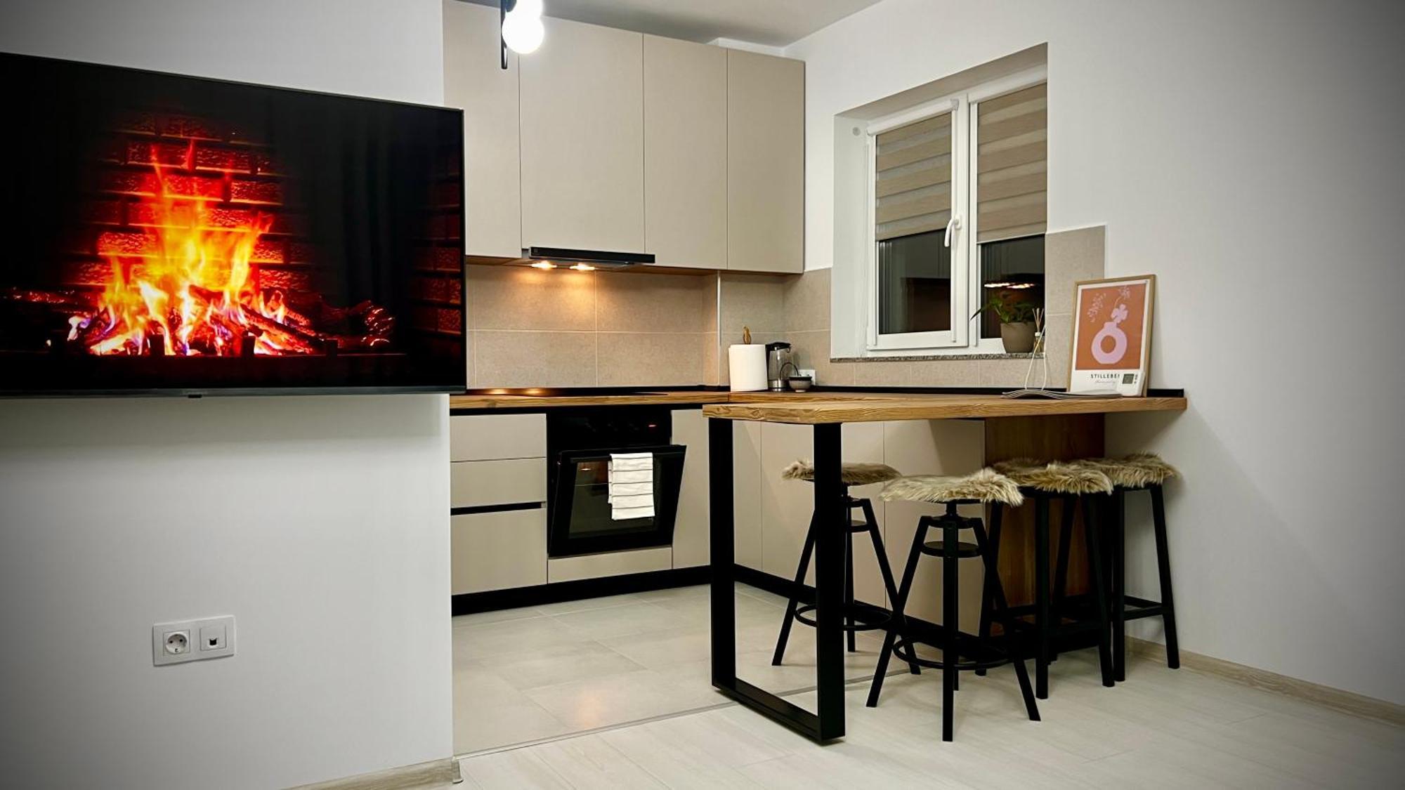 Blue Boho Studios And Apartments Брашов Екстер'єр фото